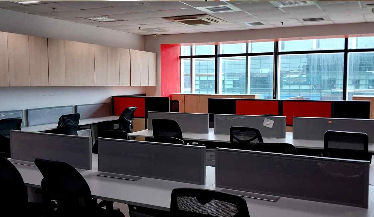 Commercial property in Okhla Phase 3, Delhi,